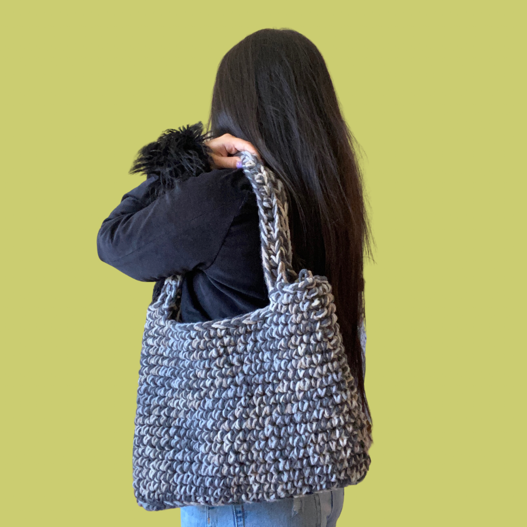 fleece tote (+2 colors)